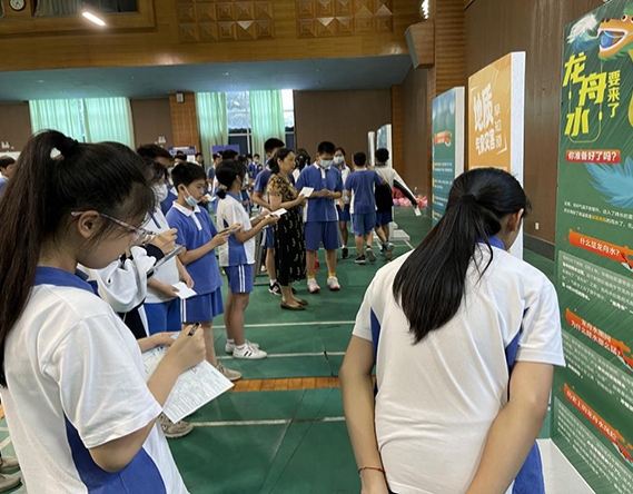 科普進(jìn)校園，防災(zāi)減災(zāi)伴我行——深圳市氣象局開展“我為群眾辦實事”系列之防災(zāi)減災(zāi)進(jìn)校園宣傳活動